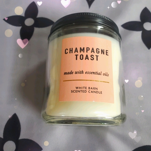 BBW ❤ Champagne Toast Candle